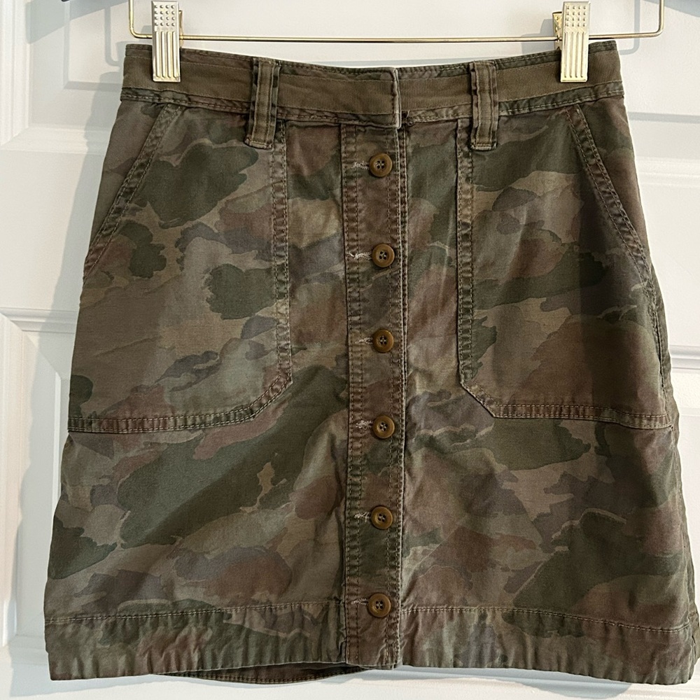 Anthropologie Camo Mini Skirt Green Size 0